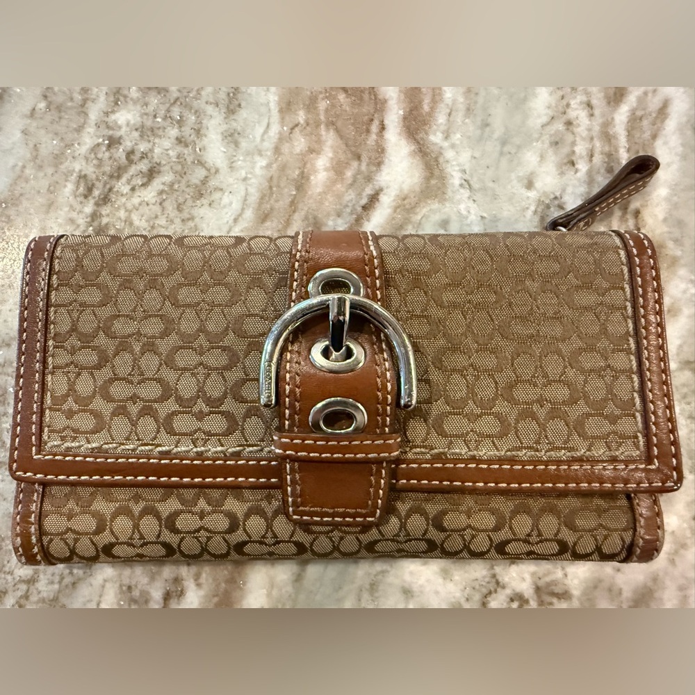 Coach Vintage Y2K Brown and Tan Signature mini C Wallet EXCELLENT condition